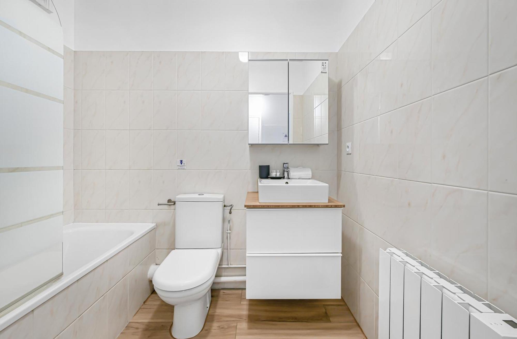Joie Paris Parc Expo - Issy Les Moulineaux Apartment ภายนอก รูปภาพ